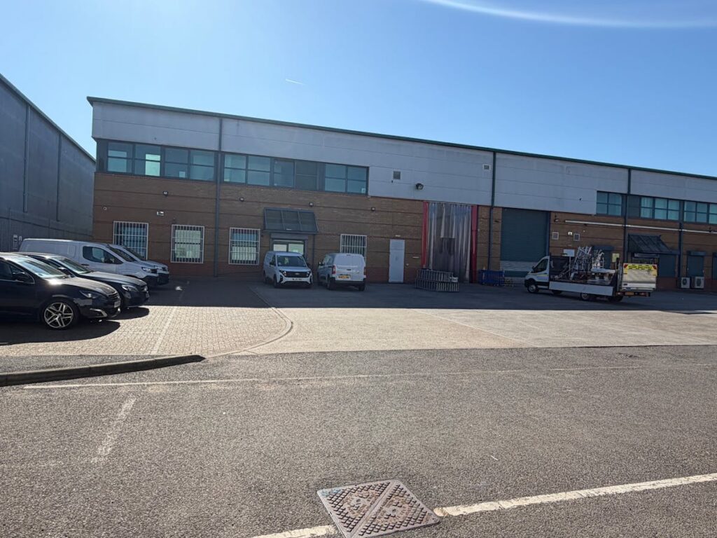 Unit 6, Powergate Business Park, London
