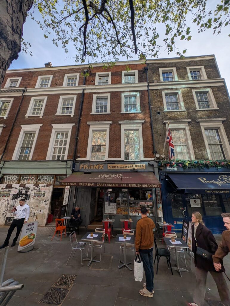 192 Shaftesbury Avenue, London